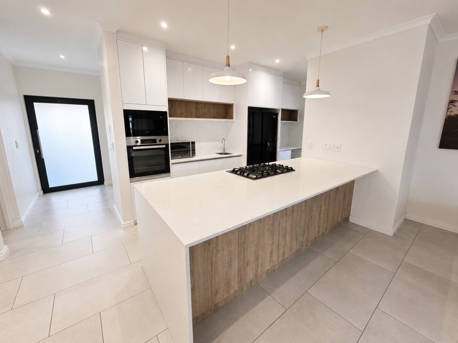 4 Bedroom Property for Sale in Sandown Western Cape